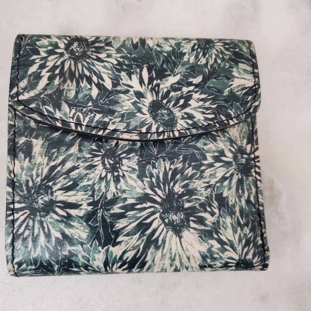 Patricia Nash Blue Floral Leather Wallet - Picture 6 of 16